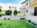GİRNE ALSANCAK BÖLGESİNDE EŞYASIZ 3+1 KİRALIK VİLLA