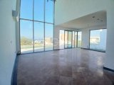 Çatalköy Girne’de Eşsiz Manzaralı 4+1 300m² Havuzlu Lüks Villa