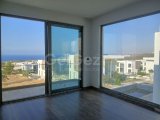 Çatalköy Girne’de Eşsiz Manzaralı 4+1 300m² Havuzlu Lüks Villa