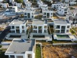 Çatalköy Girne’de Eşsiz Manzaralı 4+1 300m² Havuzlu Lüks Villa