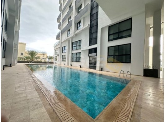 GİRNE MERKEZDE SİTE İÇERSİNDE 2+1 KİRALIK DAİRE