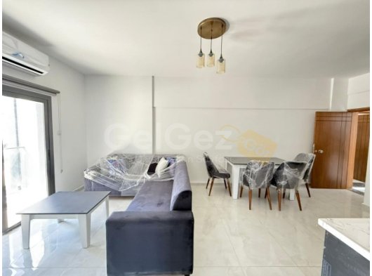 GİRNE MERKEZDE SİTE İÇERİSİNDE LÜX EŞYALI KİRALIK 2+1 DAİRE