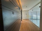 GİRNE MERKEZDE TİCARI İZİNLİ KİRALIK OFİS PENTHOUSE
