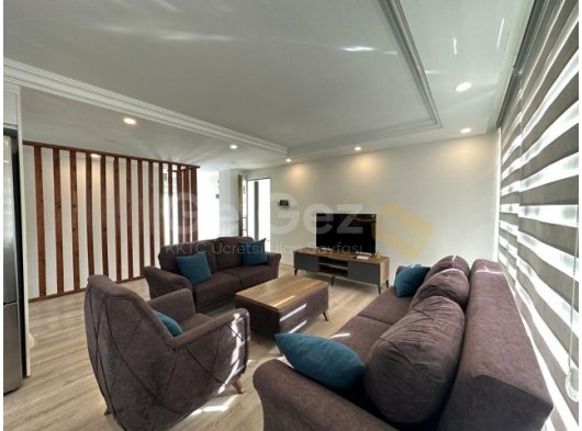 Girne merkezde dağ deniz manzaralı lüx 3+1 penthouse