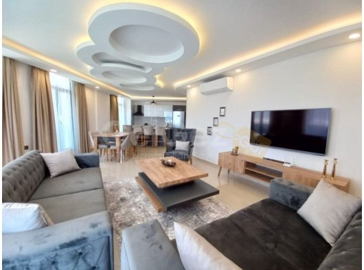 Girne Merkezde Site İçerisinde Lüx Eşyalı 3+1 TRİPLEKS