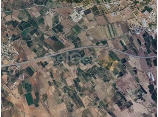 Güzelyurt Aşağı Bostancı'da 6304m² Arazi