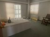 Lefkoşa’da Ticari İzinli 2+3 Katlı Kiralık Villa