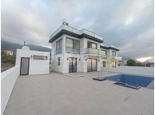 Girne Çatalköy’de Lüks 3+1 130m² Teraslı ve Havuzlu Villa