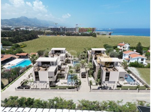 Girne Çatalköy'de 308m² Ultra Lüks 4+1 Villalar