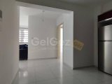 (3+1) Girne'nin Tam Merkezinde, Full Eşiyalı, Tam Donanımlı Mutfaklı, Eşyalı Daire.