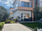 Güzel Deniz Manzaralı 3 Yatak Odalı Modern Tarz İkiz Villa