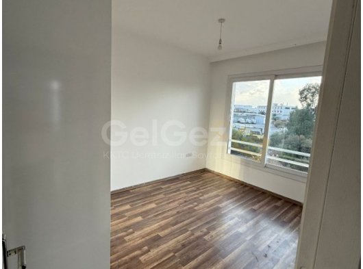 Lefkoşa Küçük Kaymaklı’da Satılık 2+1 75m² Daire