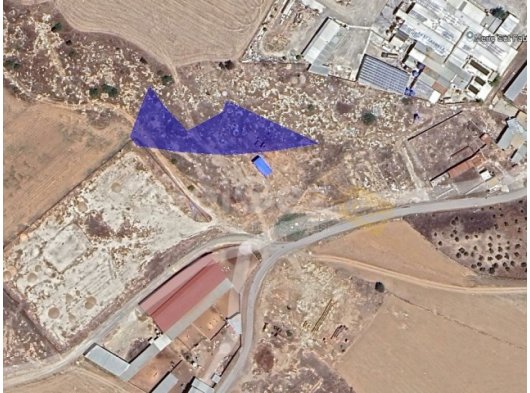 Lefkoşa Meriç’te 2,016m² Türk Malı Satılık Arazi