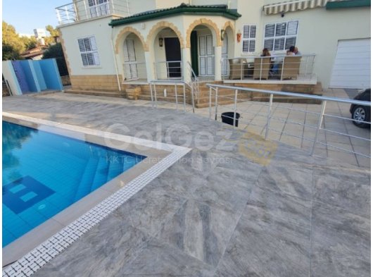 CATALKOYDE SHAMADA HOTEL BOLGESİNDE SATİLİK 3+1 HAVUZLU VİLLA