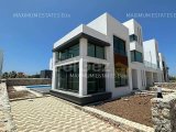 Girne Karşıyaka'da satılık özel havuzlu 3+1 villa