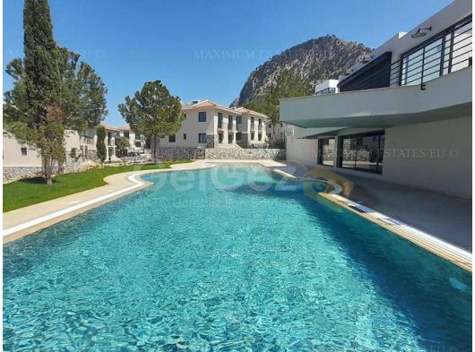 Üzüm Bağı Yakınında Muhteşem Deniz Manzarası İle Bu Özel 2 Yatak Odalı Daireye Sahip Olmak İçin Nadir Bir Fırsat