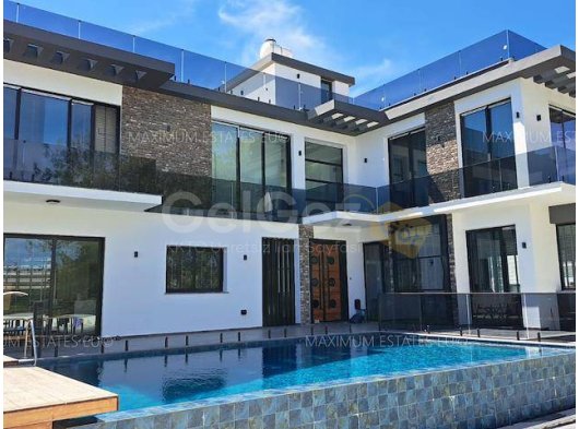 Son 2 Tane: Muhteşem 4+1 Havuzlu Villa