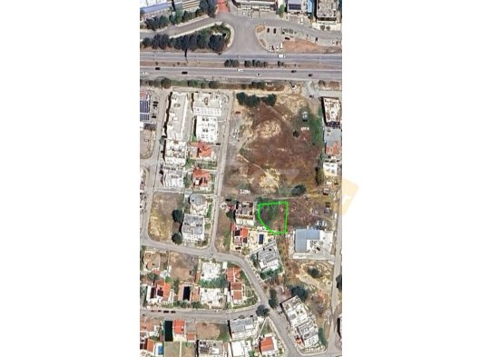 LEFKOŞA HAMİTKÖYDE SATILIK ARSAA!!