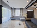 Rahat ve Huzurlu Bir Konumda Güzel Modern 3+1 Villa