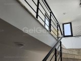 Modern 3+1 Çatı Teraslı Villa 175M+70M – Girne ve Lefkoşa'ya 10 Dakika