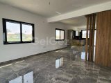 Modern 3+1 Çatı Teraslı Villa 175M+70M – Girne ve Lefkoşa'ya 10 Dakika