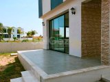 Modern 3+1 Çatı Teraslı Villa 175M+70M – Girne ve Lefkoşa'ya 10 Dakika