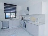 Havuz Erişimli Deniz Kenarı Kompleksinde 3+1 Mobilyalı Villa