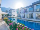 Havuz Erişimli Deniz Kenarı Kompleksinde 3+1 Mobilyalı Villa