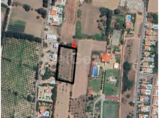 GİRNE /LAPTA BÖLGESİNDE SATILIK ARAZİ