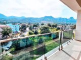 Girne'nin Kalbinde Jakuzili ve Muhteşem Dağ ve Şehir Manzaralı 2+1 Penthouse (96M Kapalı + 192M Teras)