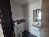 Girne merkezde piabella otel arkası Havuzlu site içinde satılık full eşyalı 1+1 daire