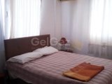 Girne merkezde Havuzlu site içinde kiralık full eşyalı 3+1 daire