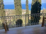 Girne kayalar mevkinde Satılık full eşyalı Müstakil Havuzlu 4+1 villa