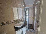 Girne Merkezde Havuzlu site içinde satılık 1+1 daire
