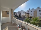Girne Merkezde Havuzlu site içinde satılık 1+1 daire