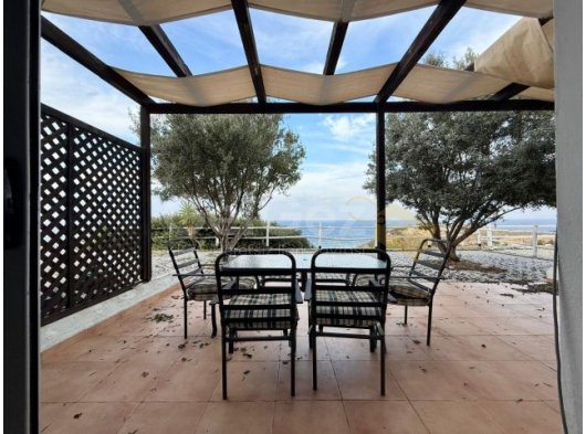 GİRNE BAHÇELİDE DENİZ MANZARALI SİTE İÇERİSİNDE SATILIK 2+1 DAİRE