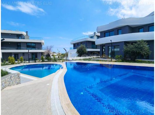Modern Bir Komplekste Yepyeni 3+1 Villa – Denize Sadece 500M. Ek Ödemeyle Daireyle Takas Mümkündür