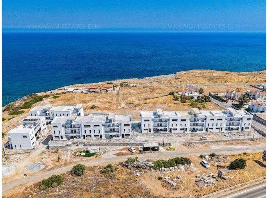 Satılık Lüks 1 Yatak Odalı Çatı Daıresi – Esentepe, Denize Yürüme Mesafesinde