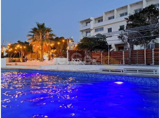 Denize Sıfır Butik Otel - Devren Kiralık Güzel İşleyen Bir Sahil İşletmesini Devralmak İçin Nadir Bir Fırsat Karaoglanoglu Kıyılarında Yer Alan, Başarılı Bir Ai