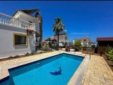 3 Yatak Odalı Akdeniz İkinci El Villa + 8M X 4M Yüzme Havuzu + Full Eşyalı + Merkezi Isıtma + Güneş Panelleri + Sauna + Muhteşem Deniz ve Dağ Manzarası + Sahibi