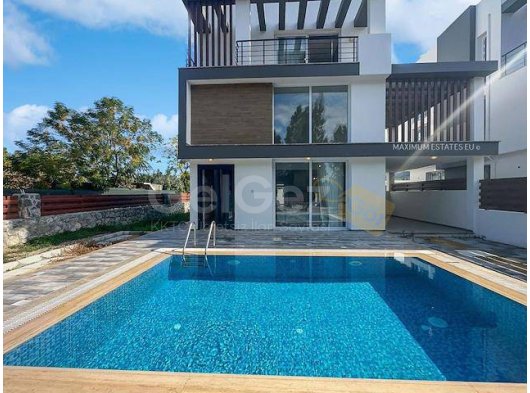 Karaoğlanoğlu’nda Modern 3 Yatak Odalı Villa – Plaja 250 M