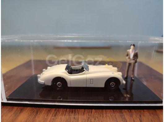 1/64 DİECAST FİGÜRLÜ