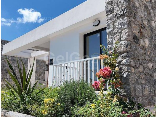 Karpaz Yarımadası’Nda Lüks 2+1 Ekiz Villalar – Denize Yakın Özel Yaşam