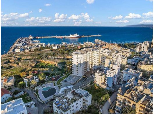 Muhteşem Deniz ve Dağ Manzaralı 5+2 Yatak Odalı Villa – Misafir Evi, Havuz ve Geniş Arsa İle!