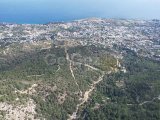 Muhteşem Deniz ve Dağ Manzaralı, Çok Huzurlu ve Özel Bir Konumda Yüksek Arsa. Çevresinde Bulunan Sit Alanı Nedeniyle Imara Kapalıdır. Özel Bir Görüntüleme İçin 