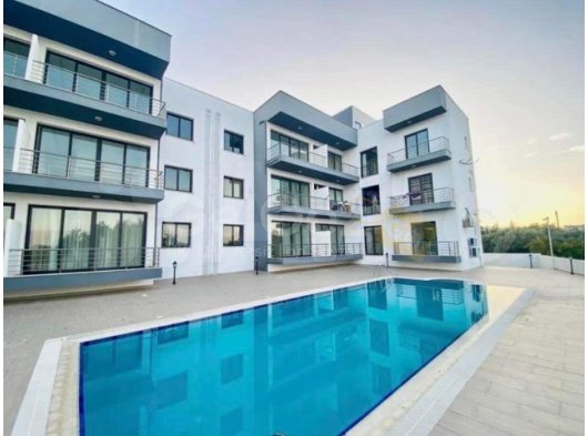 Girne alsancak Atakara market yakını satılık 3 + 1 daire 130.000 £