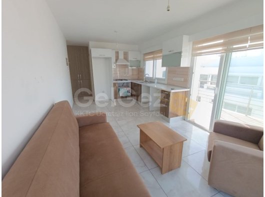 Girne merkezde satılık eşyalı 2+1 pentouse