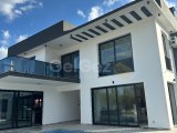 ???? Girne Boğaz’da Modern ve Geniş Lüks Villa!