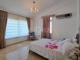 Muhteşem Deniz ve Dağ Manzaralı 5+2 Yatak Odalı Villa – Misafir Evi, Havuz ve Geniş Arsa İle!
