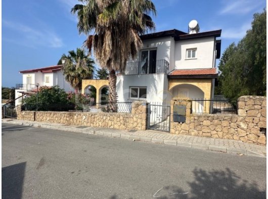 Girne karşıyaka’da 3 + 1 satılık fırsat villa